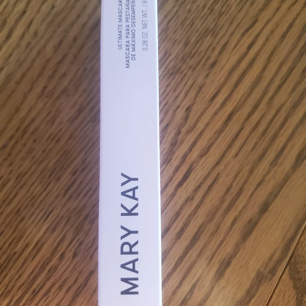 Mary Kay Ultimate Mascara in Classic Black